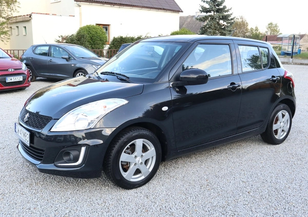 Suzuki Swift cena 35500 przebieg: 67000, rok produkcji 2015 z Piastów małe 137